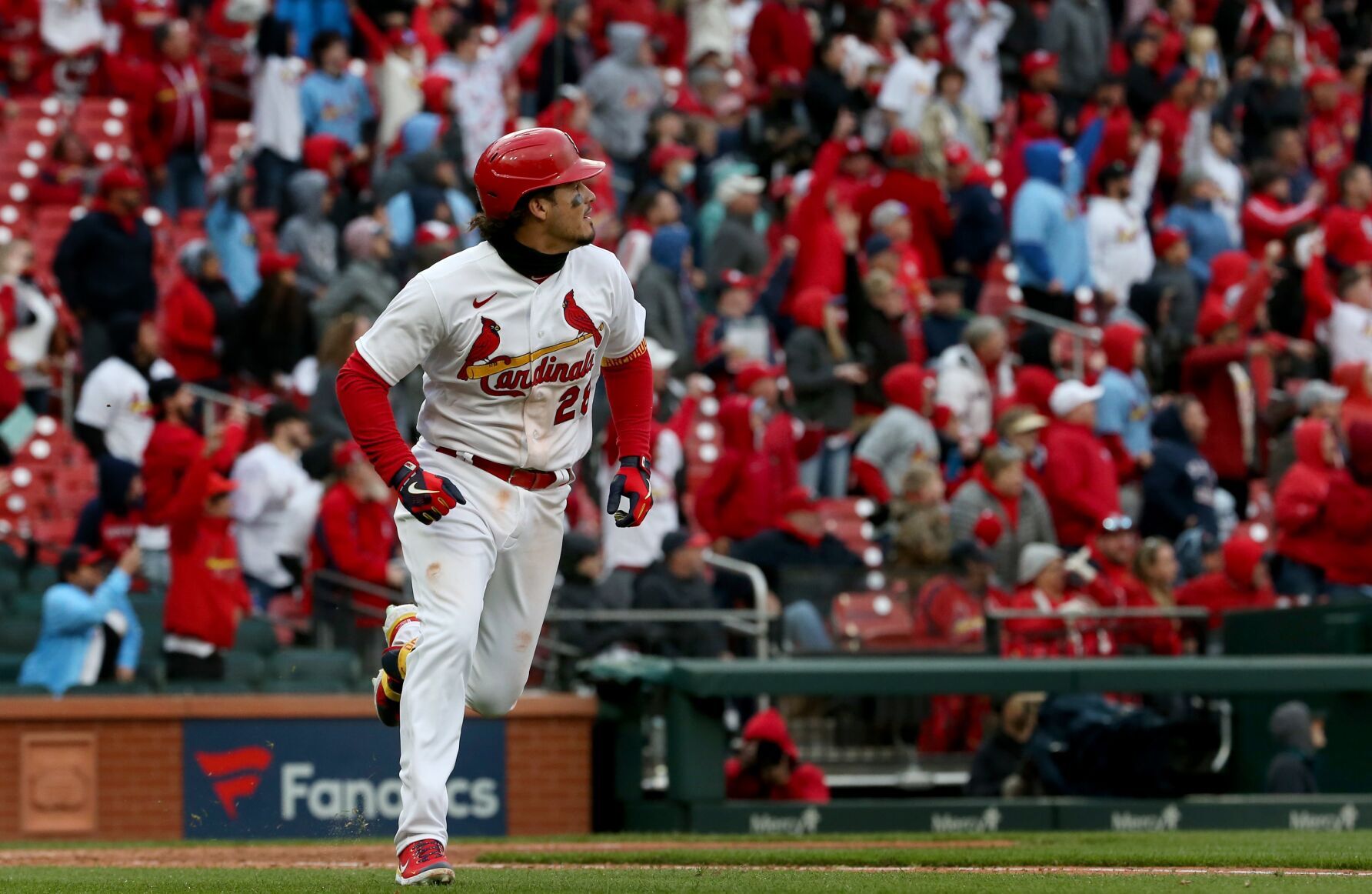 St. Louis Cardinals pound the Pittsburgh Pirates 9-0 in home opener